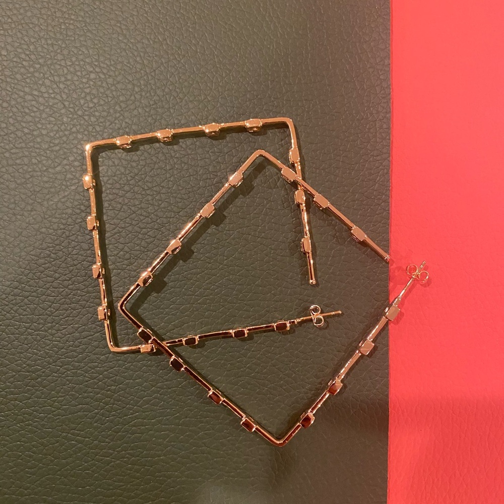 Elegant Gold Square Hoop Earrings